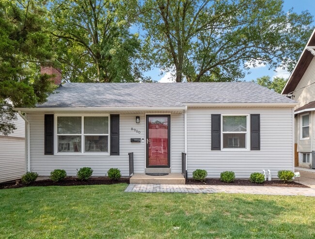 8900 Moritz Ave in Brentwood, MO - Building Photo - Building Photo