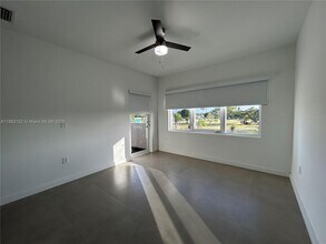 10521 SW 180th St in Miami, FL - Building Photo - Building Photo