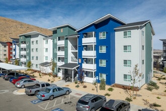 Copper Mesa in Reno, NV - Building Photo - Building Photo