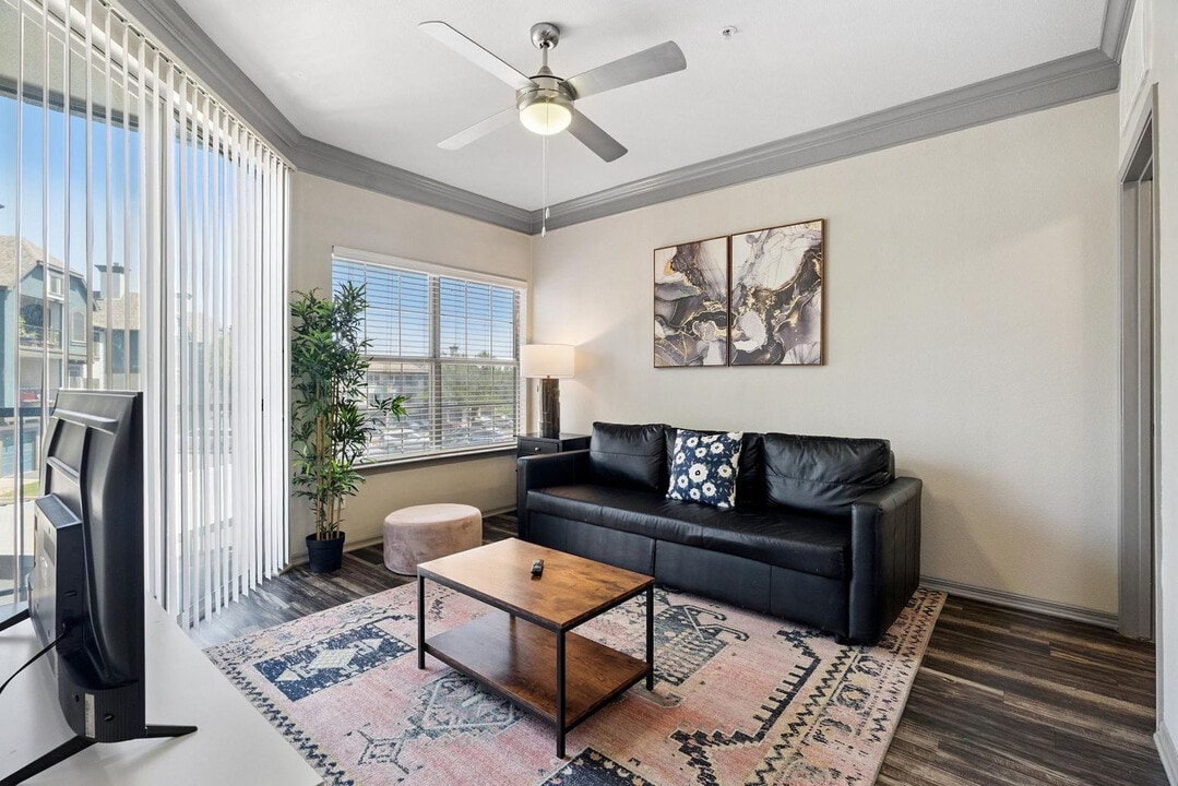 12100 Metric Blvd in Austin, TX - Building Photo