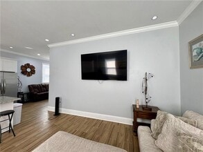 3103 Cherry St, Unit B in New Orleans, LA - Foto de edificio - Building Photo