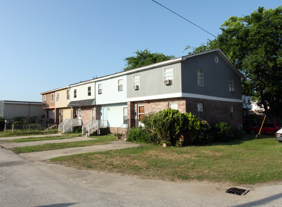 441-449 N Nassau St in Charleston, SC - Foto de edificio