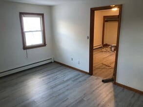 91 Lock St, Unit APT B in Nashua, NH - Building Photo - Building Photo