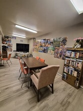 Plymouth Park Apartments 55+ in Plymouth, MI - Foto de edificio - Building Photo