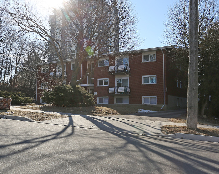 13 High St in Waterloo, ON - Building Photo