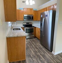 2410 Bradford St in Morehead City, NC - Building Photo - Building Photo