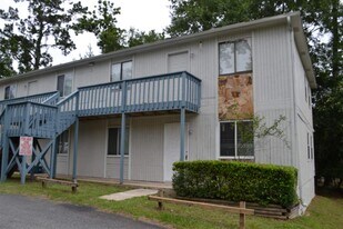 285 Dixie Dr in Tallahassee, FL - Building Photo