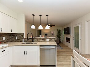 505 Gooseneck Dr in Cary, NC - Building Photo - Building Photo