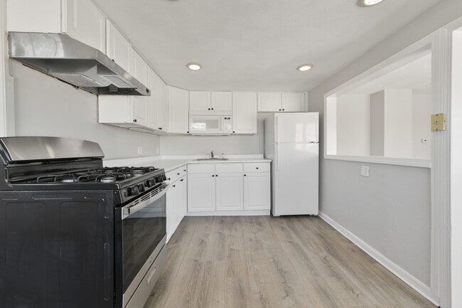10 Howell Ct, Unit 2 in Chelsea, MA - Building Photo - Building Photo
