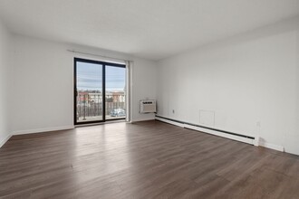 26 Waverly St, Unit #206 in Boston, MA - Building Photo - Building Photo