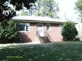 7283 Barnette Ave in Mechanicsville, VA - Building Photo