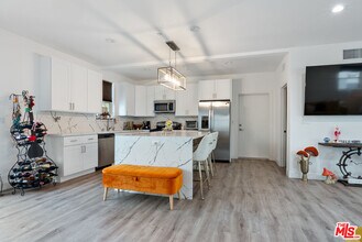 9109 N Nilo Ln in Los Angeles, CA - Building Photo - Building Photo