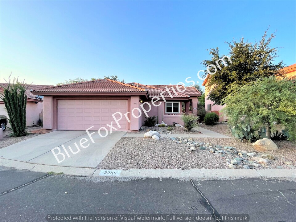 3750 W Hideout Trail in Tucson, AZ - Building Photo