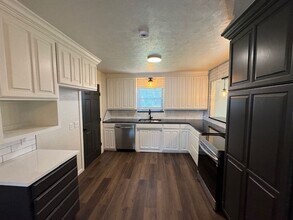 123 Briarwood St in Moore, OK - Building Photo - Building Photo