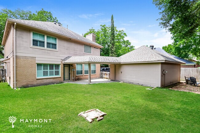 3118 Redwood Shadows in Houston, TX - Building Photo - Building Photo