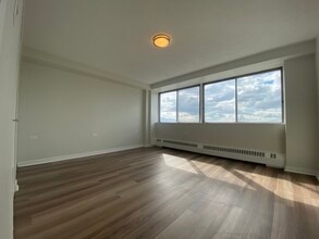 5501 Adalbert in Montréal, QC - Building Photo - Building Photo