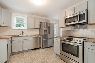 4020 Vailwood Dr in Nashville, TN - Building Photo - Building Photo