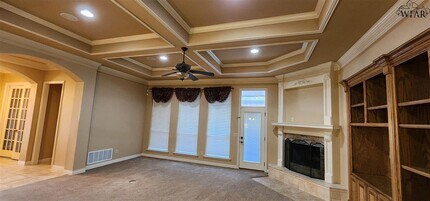 1608 Tanglewood Dr in Wichita Falls, TX - Building Photo - Building Photo