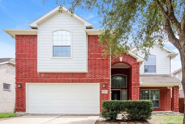 property at 13707 Broad Oaks Ln
