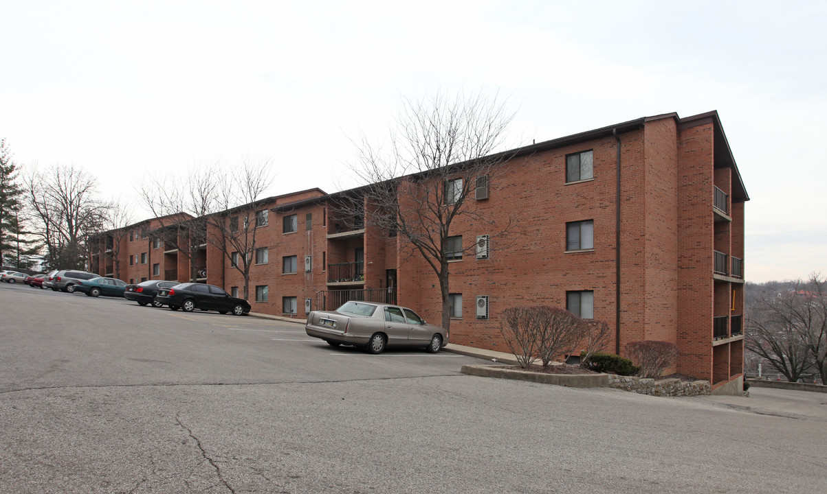 Queen City Condominiums in Cincinnati, OH - Building Photo