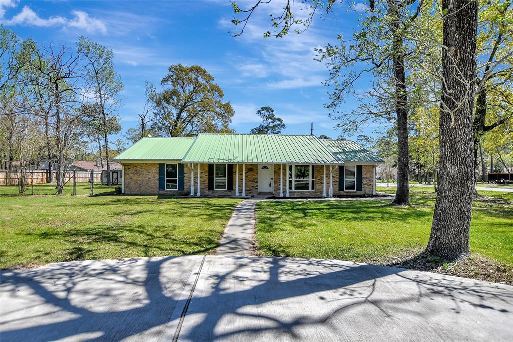 25802 Maplewood Dr in Spring, TX - Building Photo