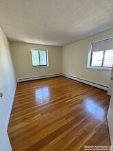 99 Dustin St, Unit 34 in Boston, MA - Building Photo - Building Photo