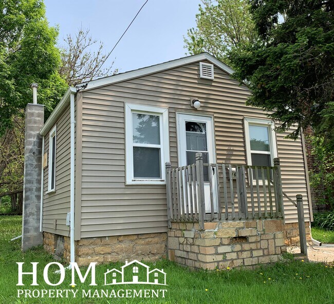 property at 1611 5th Ave
