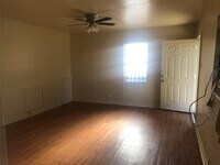 4808 Wayne St photo'