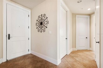 140 Riviera Dunes Way in Palmetto, FL - Foto de edificio - Building Photo
