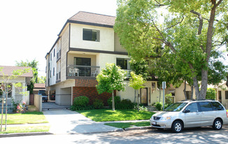 512 Myrtle St in Glendale, CA - Building Photo