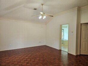 4515 Oak Valley Dr in Missouri City, TX - Building Photo - Building Photo