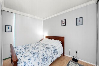 111 W Maple St, Unit 2508 in Chicago, IL - Building Photo - Building Photo