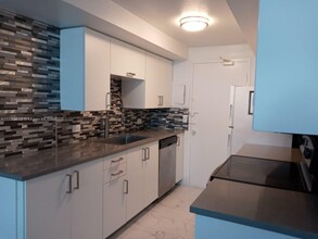1250 West Ave in Miami Beach, FL - Building Photo - Building Photo