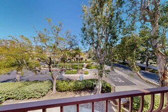 1082 S St Tropez Ave in Anaheim, CA - Building Photo - Building Photo