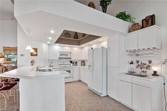 13962 Southampton Dr in Bonita Springs, FL - Building Photo - Building Photo