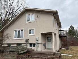 163 Craigleith Rd in Blue Mountains, ON - Building Photo