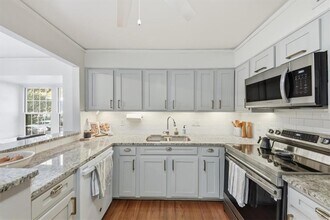 133 Woodmere Square NW in Atlanta, GA - Building Photo - Building Photo