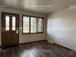 2719 N Locust St in Appleton, WI - Building Photo - Building Photo