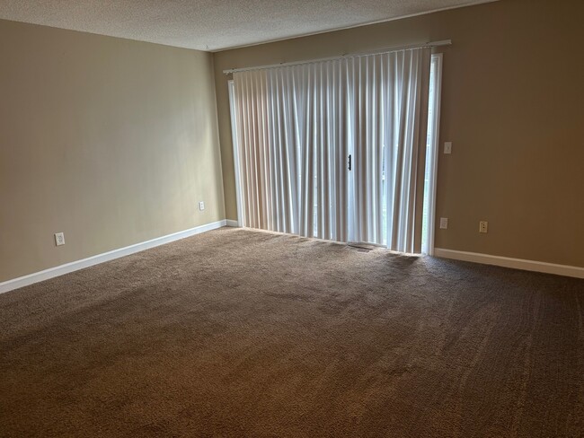 1996 Camino Ln in Hilliard, OH - Building Photo - Building Photo