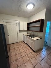 2334 Victor St in Cincinnati, OH - Foto de edificio - Building Photo