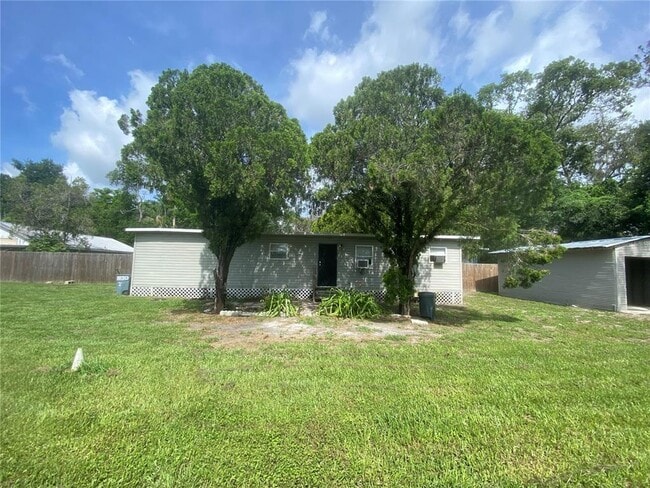38313 Tucker Rd in Zephyrhills, FL - Building Photo - Building Photo
