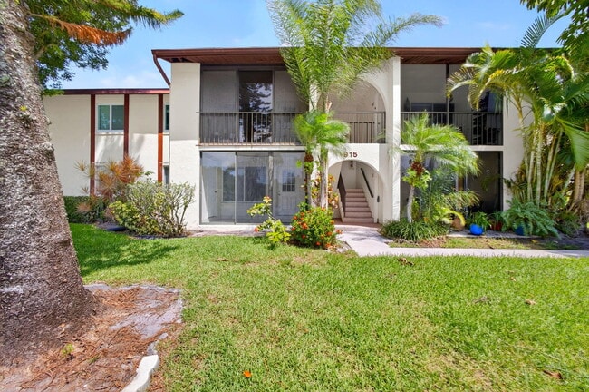 4992 Sable Pine Cir in West Palm Beach, FL - Building Photo - Building Photo