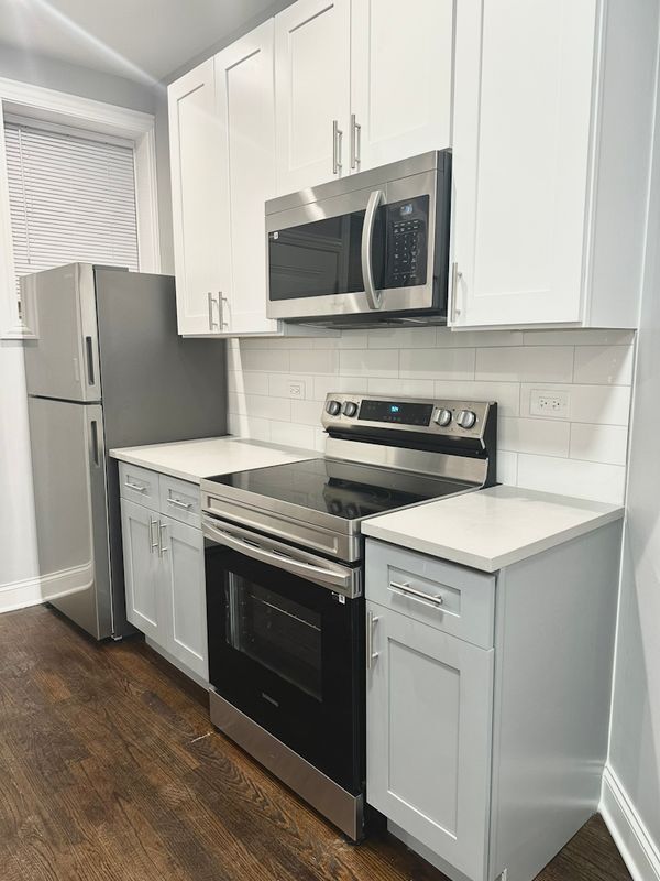 1214 W Rosemont Dr in Bethlehem, PA - Foto de edificio - Building Photo