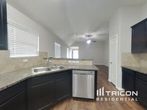 1423 Evermore Manor Ln in Houston, TX - Building Photo - Building Photo