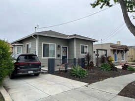 54 Villa St in Salinas, CA - Building Photo