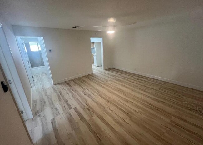 240 NE 12th St in Delray Beach, FL - Building Photo - Building Photo
