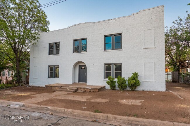 1849 S 5th St, Unit 3 in Abilene, TX - Foto de edificio - Building Photo