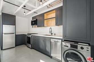 1034 Bay St in Santa Monica, CA - Building Photo - Building Photo