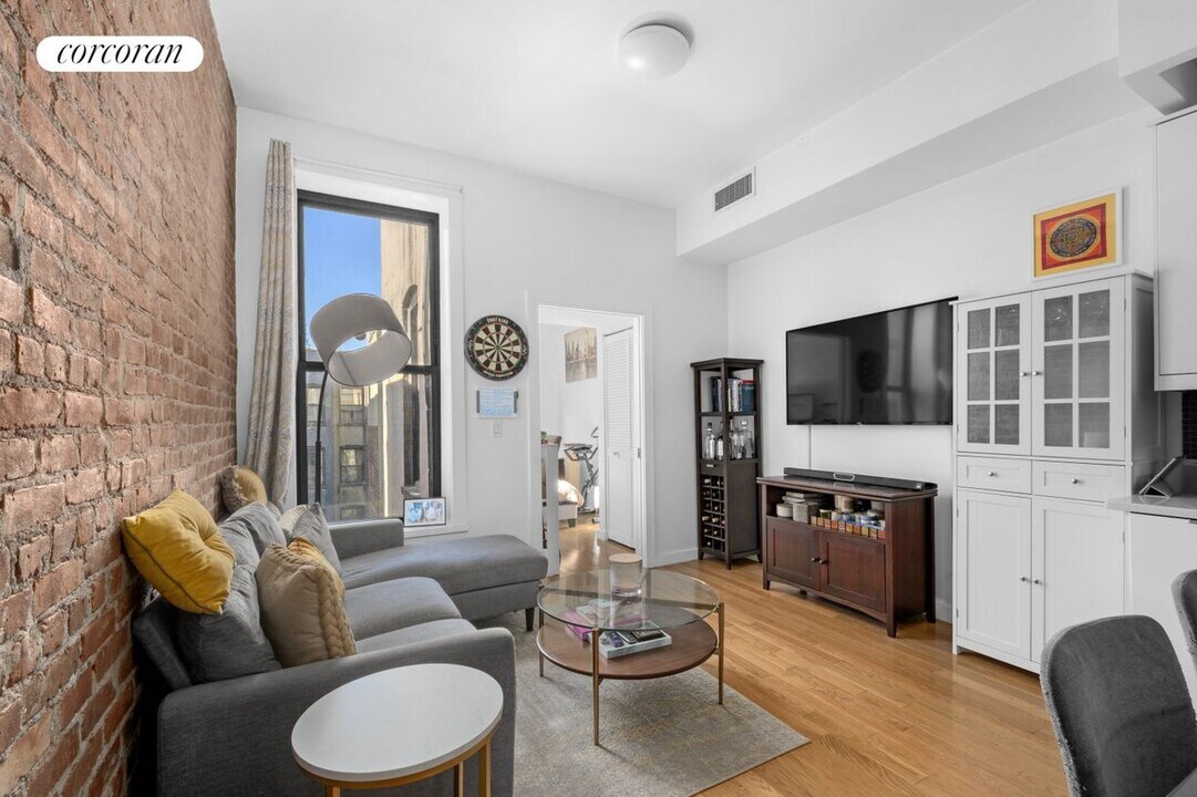 922 Prospect Pl in Brooklyn, NY - Building Photo