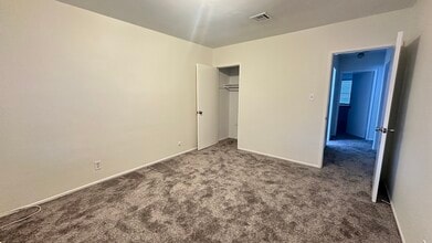 10538 Floralita Ave in Los Angeles, CA - Building Photo - Building Photo